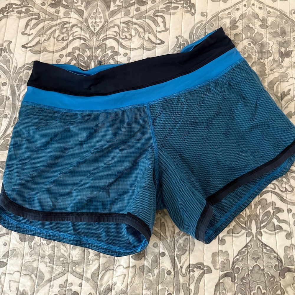 Lululemon groovy run shorts